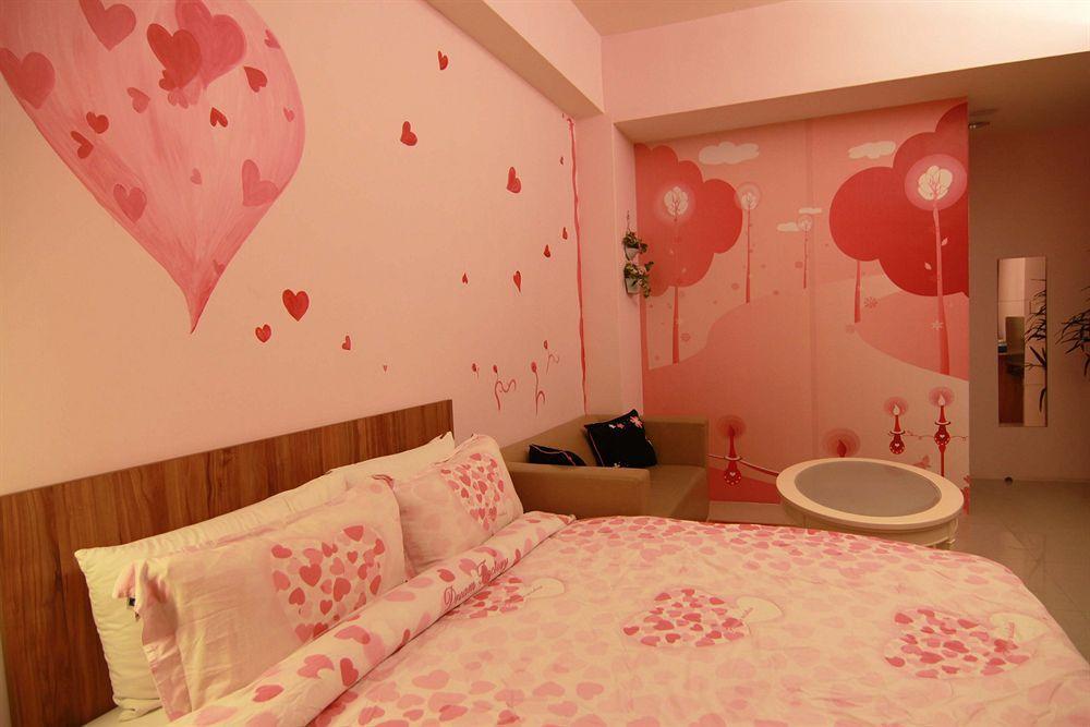 Mei Hsiao Yuen Hostel ไถจง ภายนอก รูปภาพ