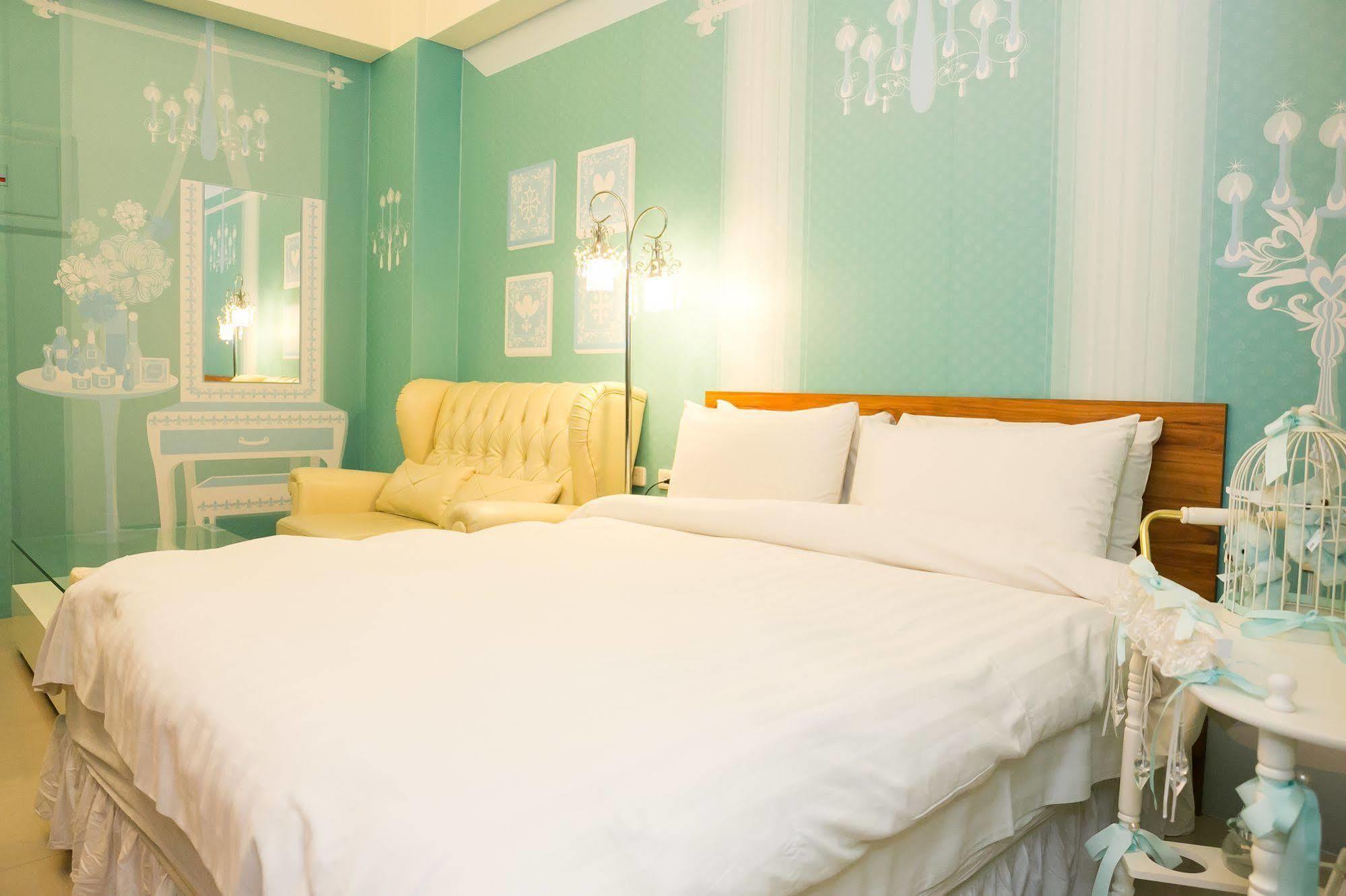 Mei Hsiao Yuen Hostel ไถจง ภายนอก รูปภาพ