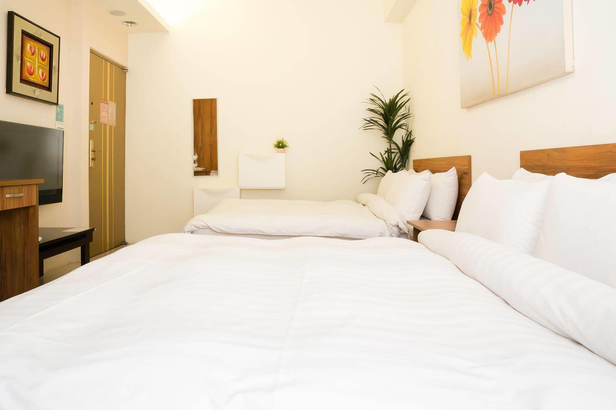 Mei Hsiao Yuen Hostel ไถจง ภายนอก รูปภาพ
